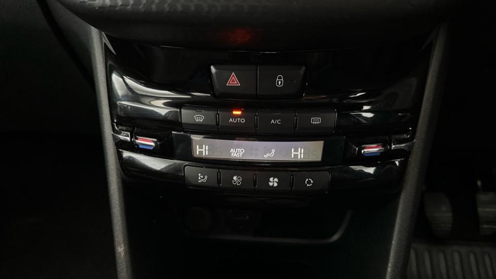 Air Conditioning /Dual Climate Control 