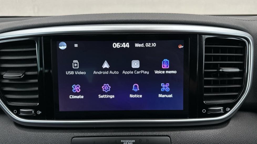 Apple Car Play & Android Auto