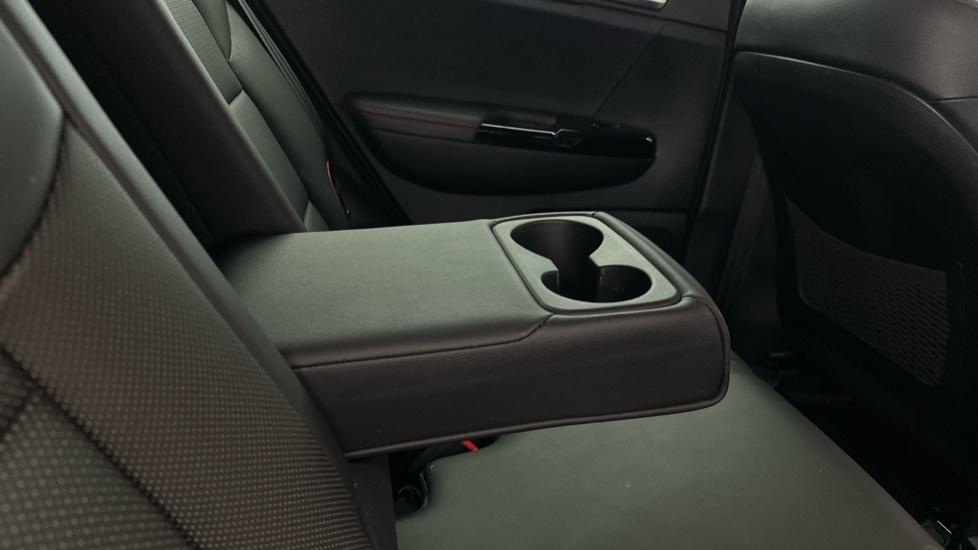 Rear Armrest/ Cup Holder