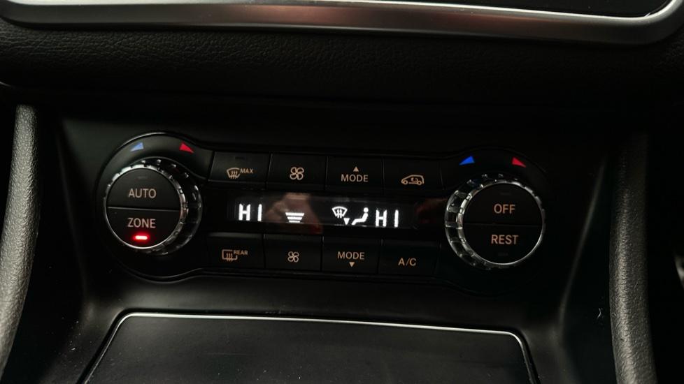 Air Conditioning /Dual Climate Control 