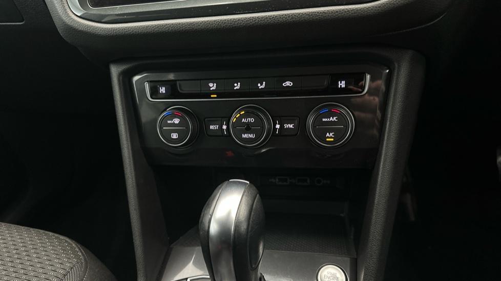 Air Conditioning /Dual Climate Control 