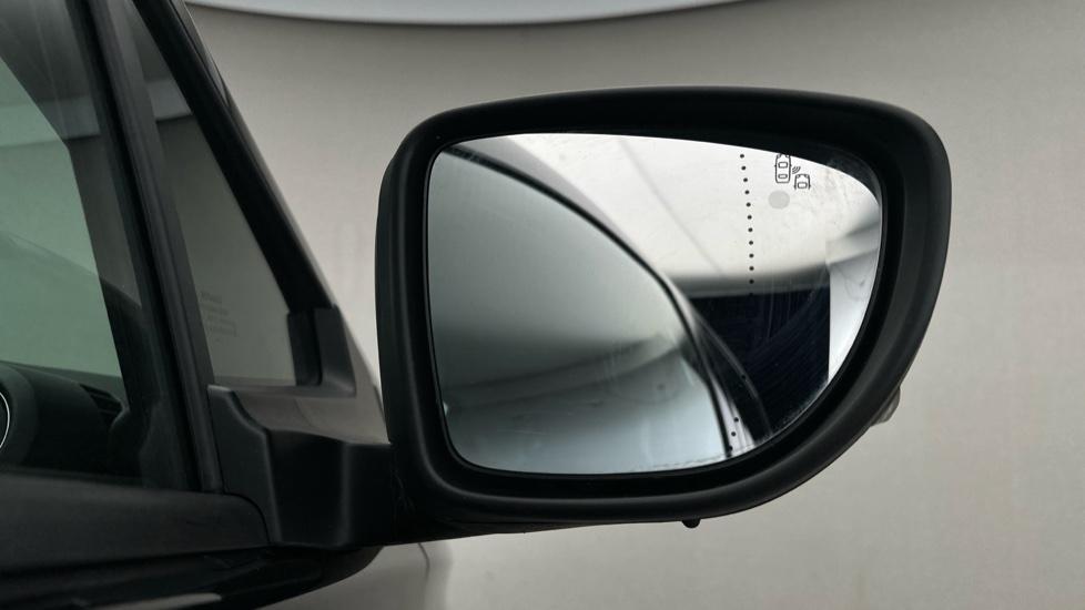 Blind Spot Monitoring System 