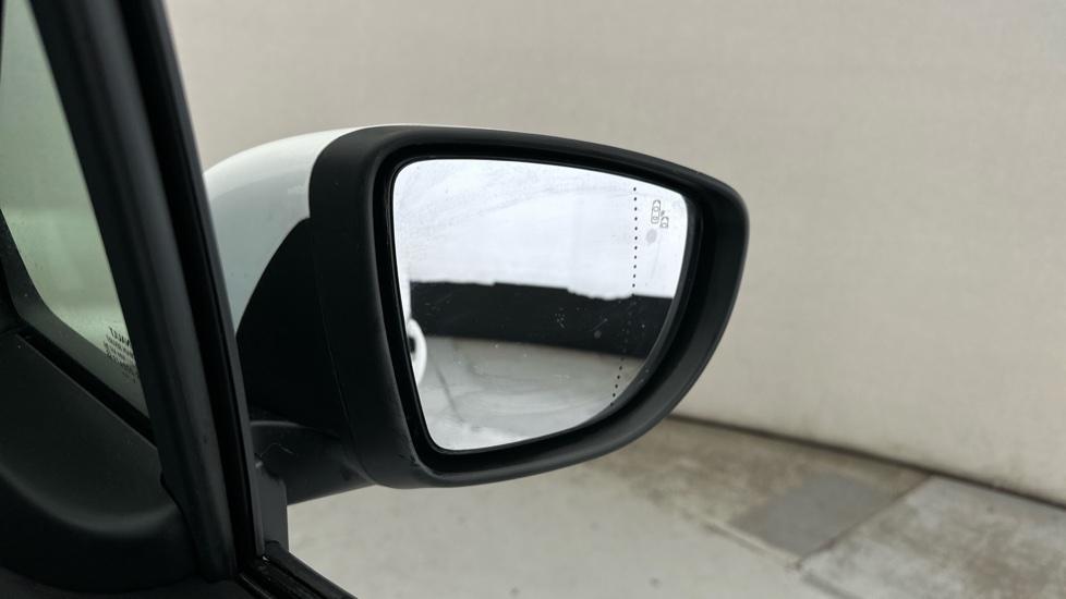 Blind Spot Monitoring System 