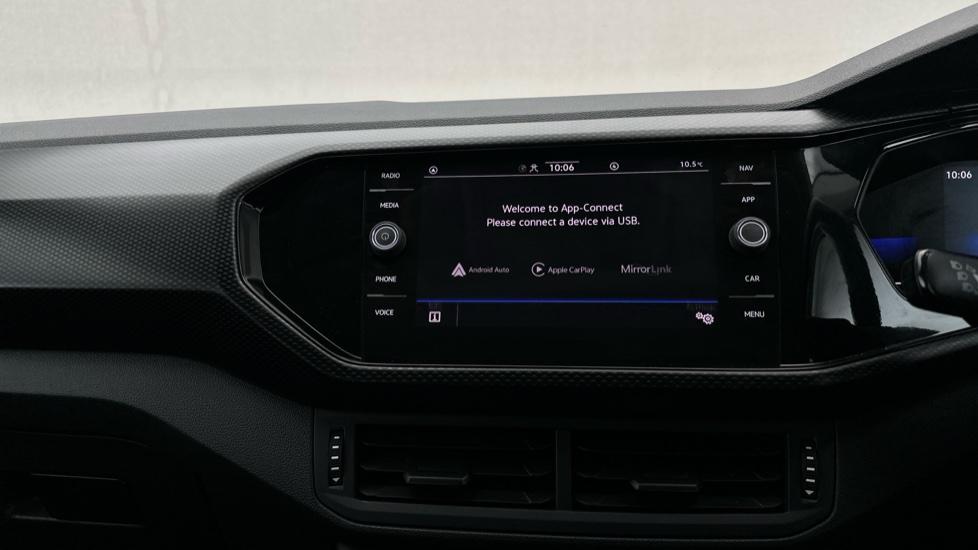 Apple Car Play & Android Auto