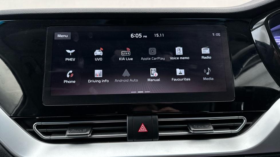 Apple Car Play & Android Auto