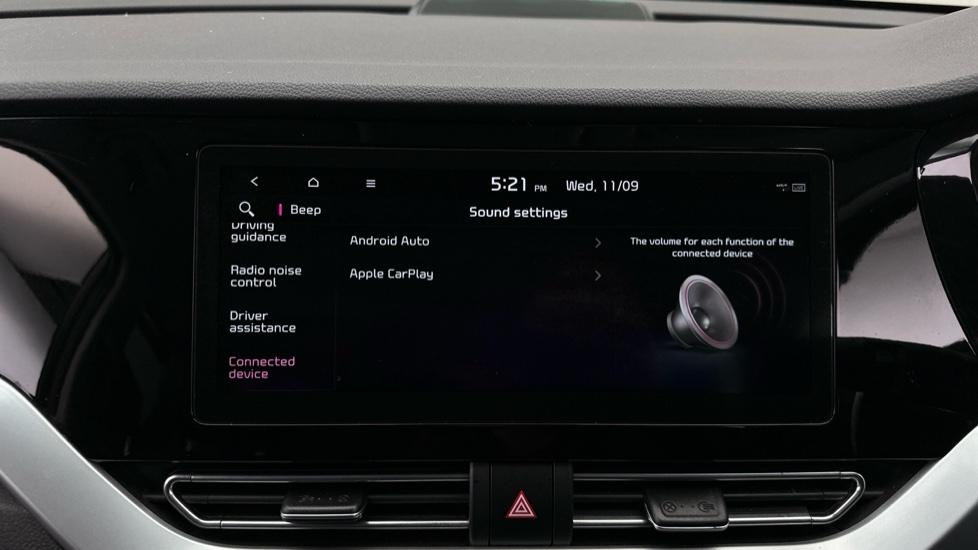 Apple Car Play & Android Auto