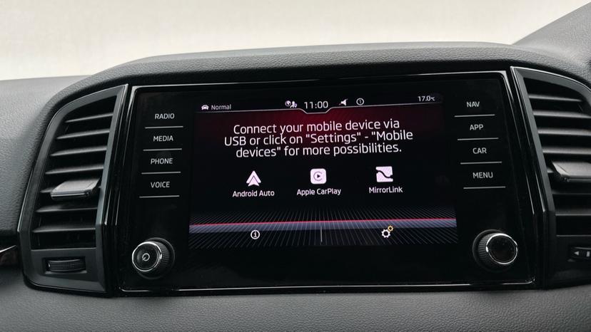 Apple Car Play & Android Auto