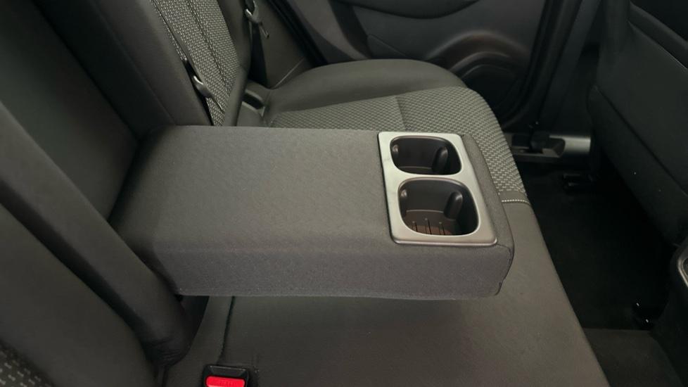 Rear Armrest/ Cup Holder