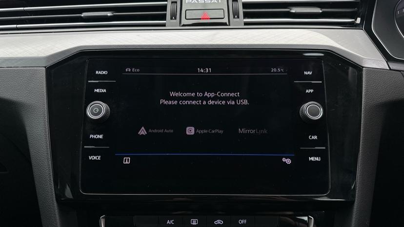 Apple Car Play & Android Auto