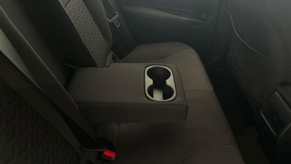 Rear Armrest/ Cup Holder