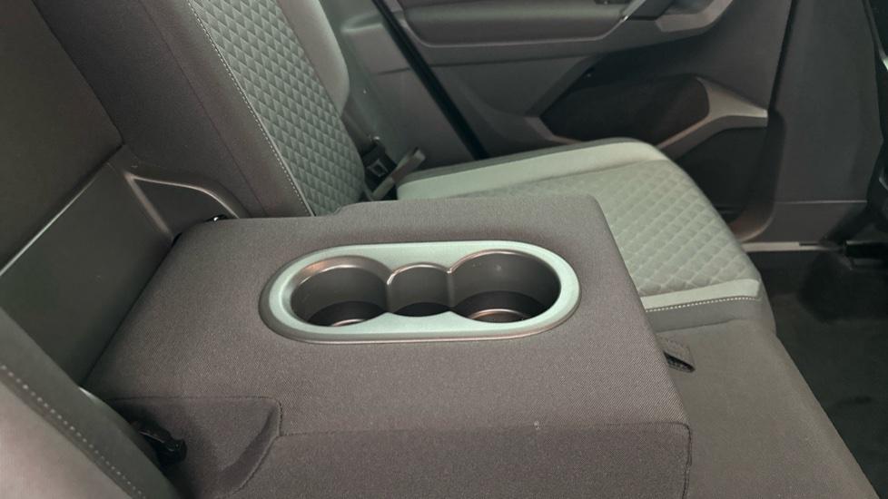 Rear Armrest/ Cup Holder