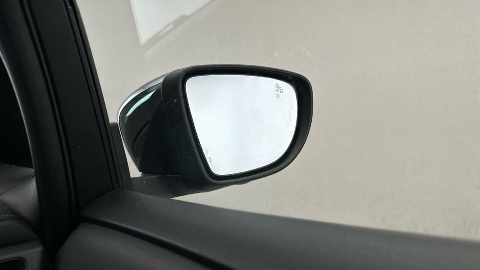 Blind Spot Monitoring System 