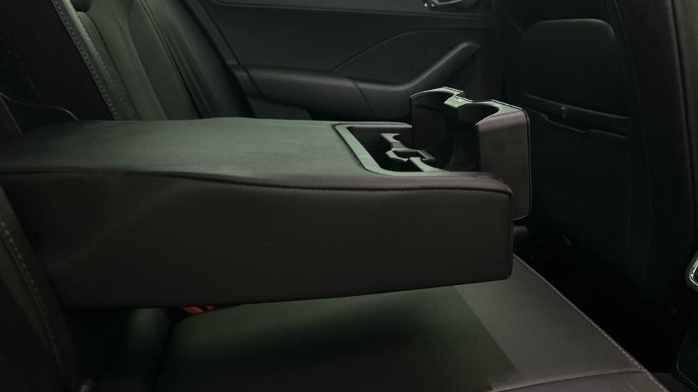 Rear Armrest/ Cup Holder