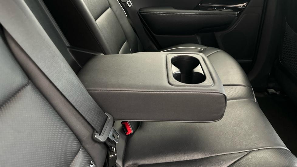 Rear Armrest/ Cup Holder