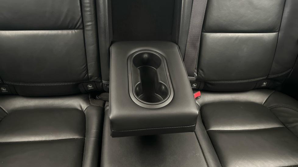 Rear Armrest/ Cup Holder