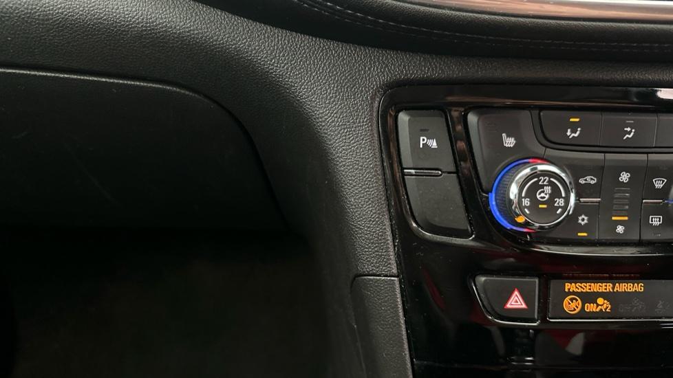 Heated Steering Wheel 