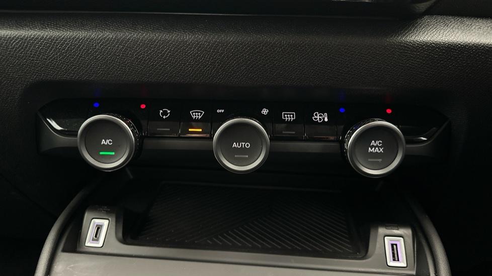 Air Conditioning / Dual Climate Control 