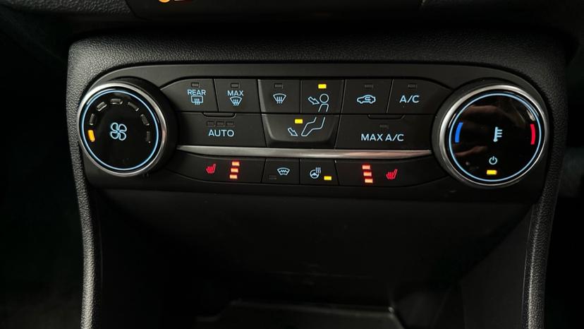 Air Conditioning /Heated Steering Wheel /Heated Seats 