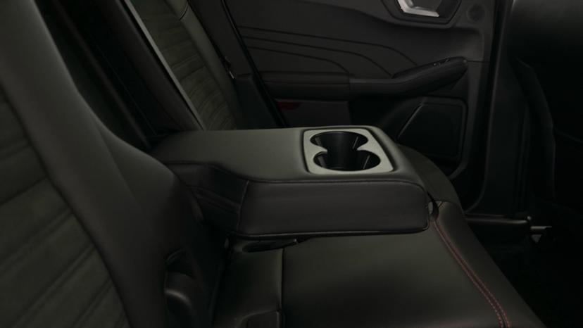 Rear Armrest/ Cup Holder