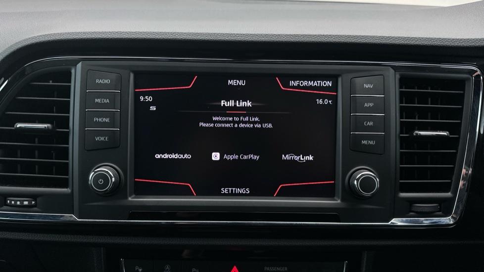 Apple Car Play & Android Auto