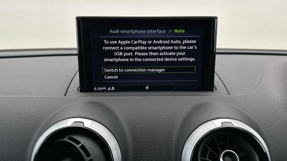 Apple Car Play & Android Auto