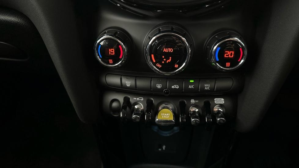 Air Conditioning /Dual Climate Control 