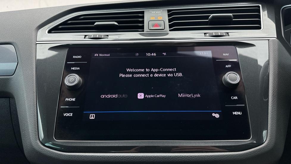 Apple Car Play & Android Auto