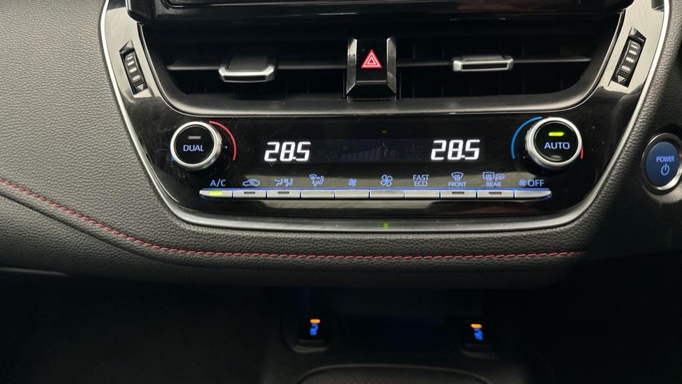 Air Conditioning /Dual Climate Control 