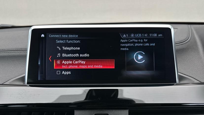 Apple Car Play & Android Auto