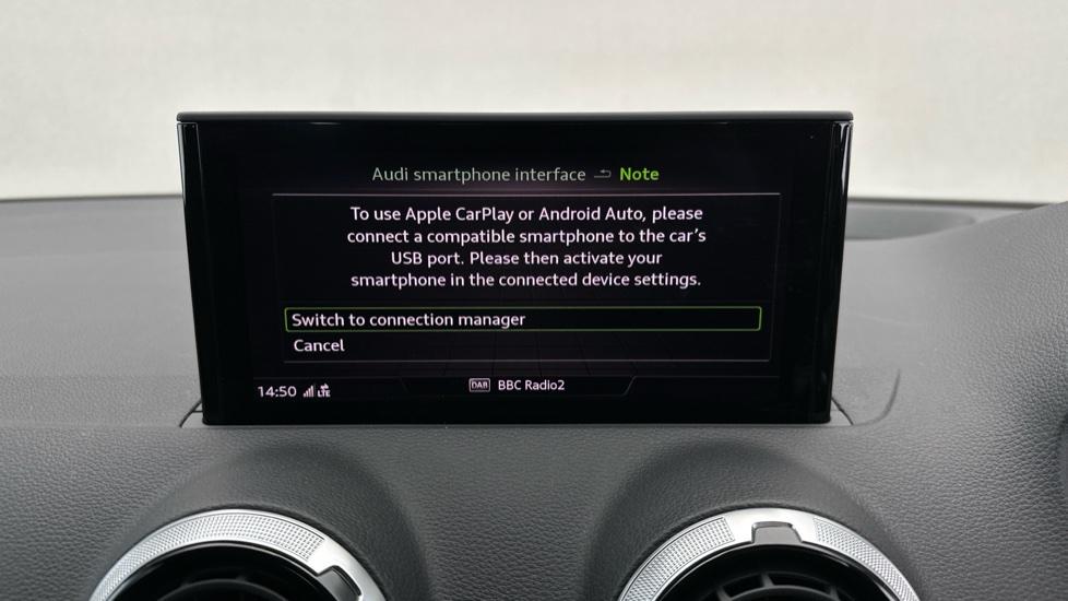 Apple Car Play & Android Auto