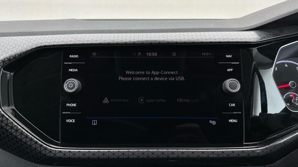 Apple Car Play & Android Auto