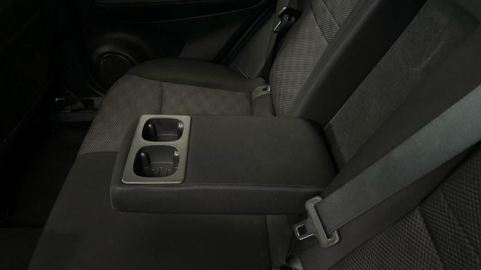 Rear Armrest/ Cup Holder