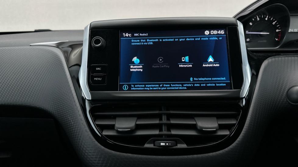 Bluetooth / Apple CarPlay / Android Auto 