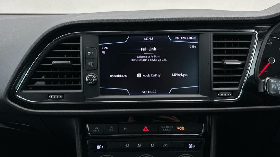 Apple Car Play & Android Auto