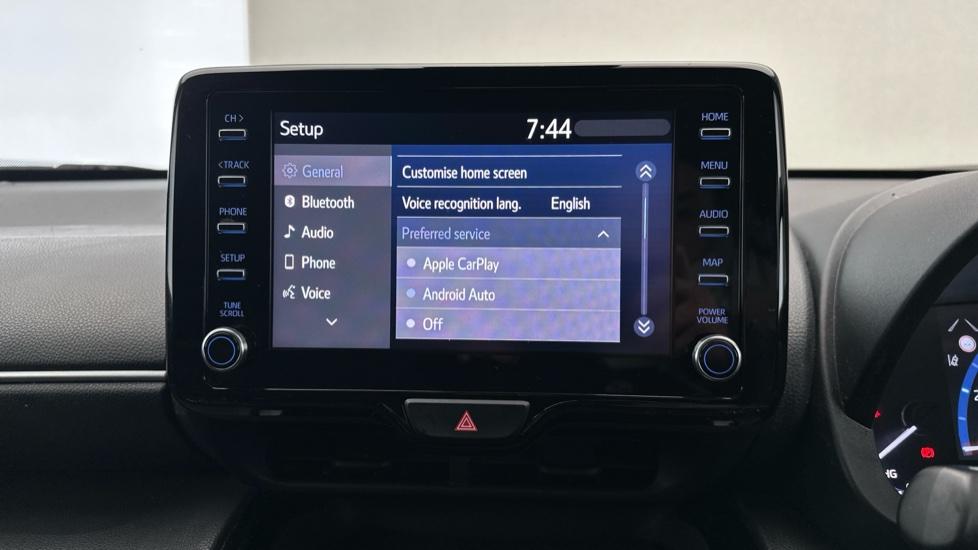 Apple Car Play & Android Auto