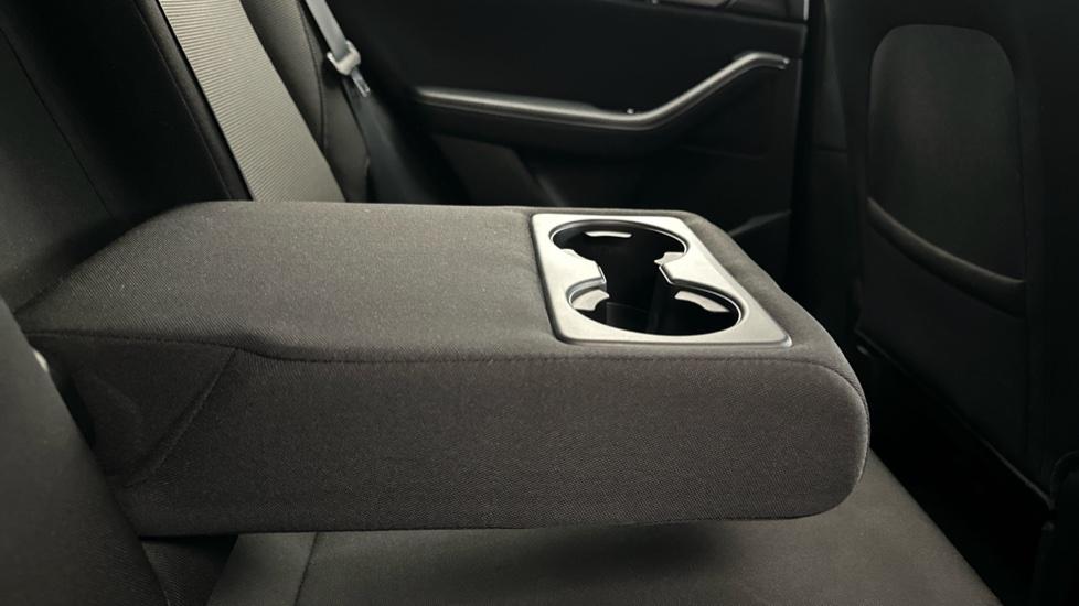 Rear Armrest/ Cup Holder