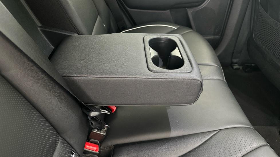 Rear Armrest/ Cup Holder