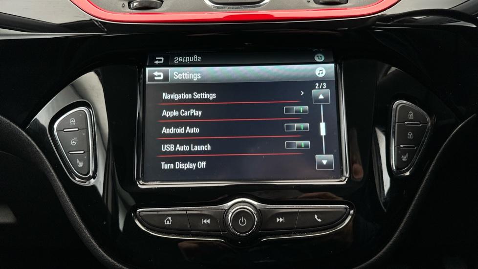 Apple Car Play & Android Auto