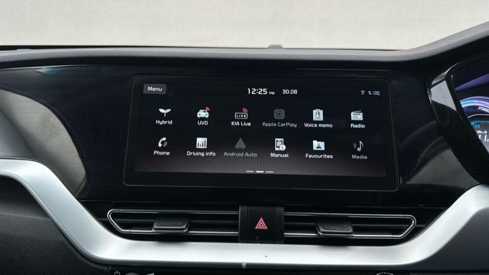 Apple Car Play & Android Auto