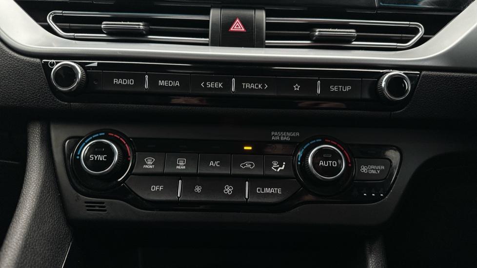 Air Conditioning / Dual Climate Control 