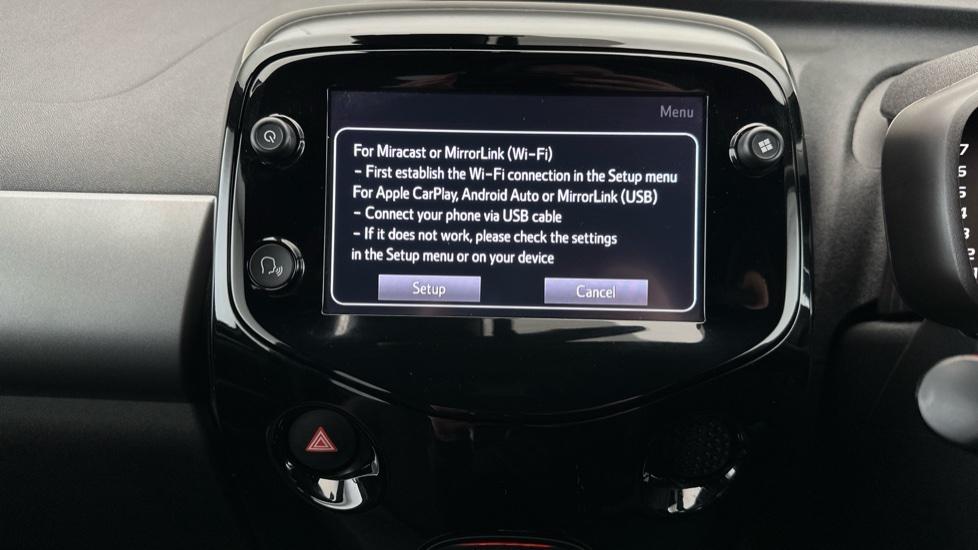 Apple Car Play & Android Auto