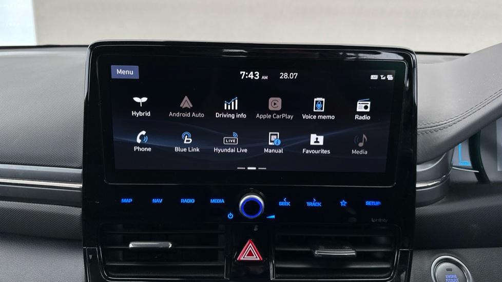 Apple Car Play & Android Auto