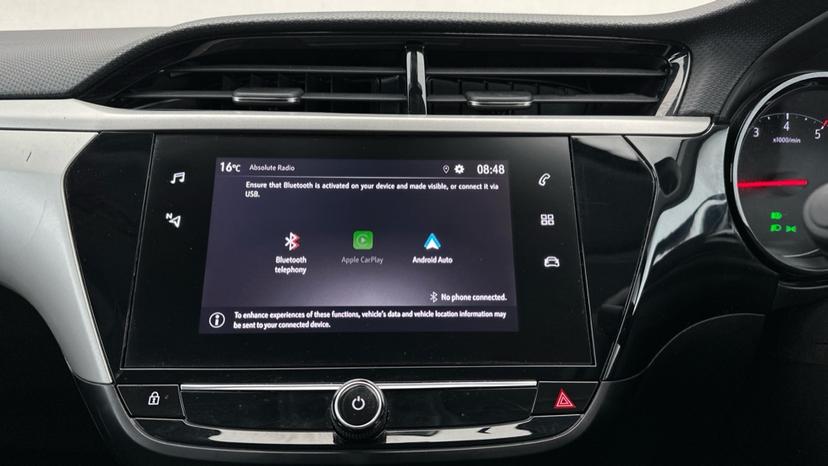 Bluetooth / Apple CarPlay / Android Auto 