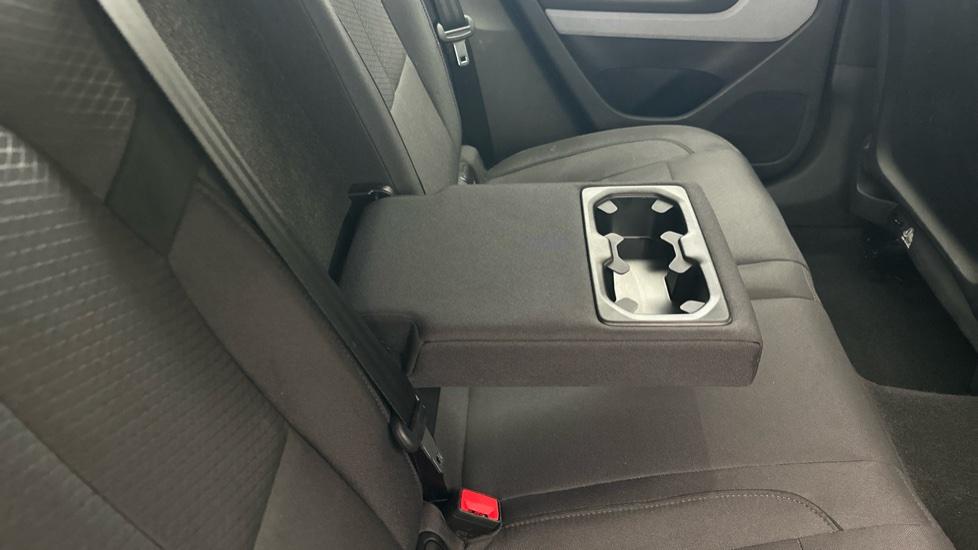 Rear Armrest/ Cup Holder