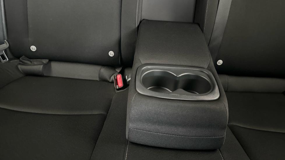 Rear Armrest/ Cup Holder