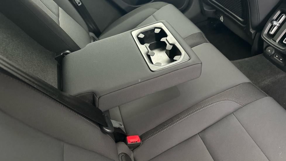 Rear Armrest/ Cup Holder