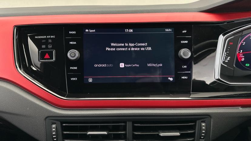 Apple Car Play & Android Auto