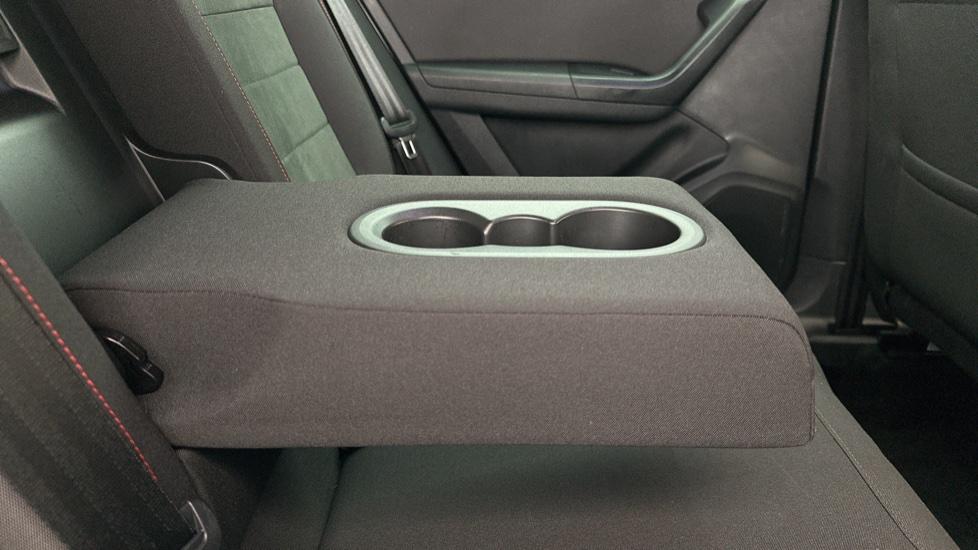 Rear Armrest/ Cup Holder