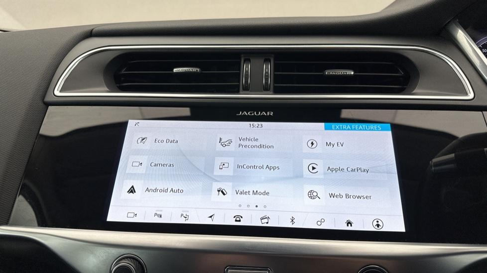 Apple CarPlay/Android Auto 