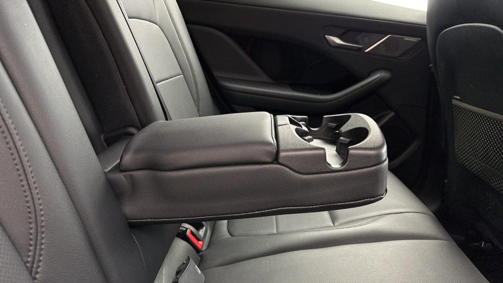 Rear Armrest/ Cup Holder